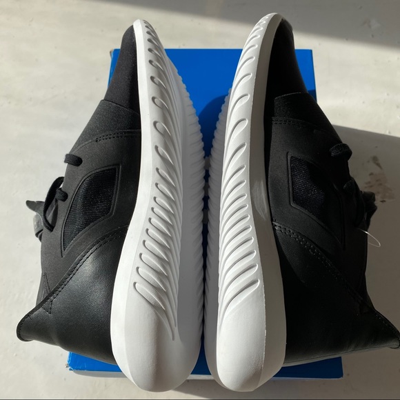 NWT Adidas Tubular Defiant Black 7 Sneakers - Picture 5 of 16